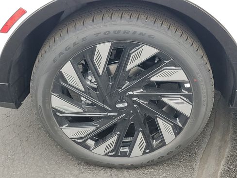 New 2026 Lincoln Nautilus Reserve w/ Jet Appearance Package image 5