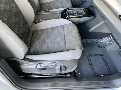 Certified 2022 Volkswagen ID.4 Pro RWD image 40