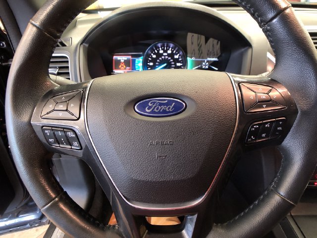 Certified 2019 Ford Explorer Limited w/ Ford Safe & Smart Package AWD/4WD image 13