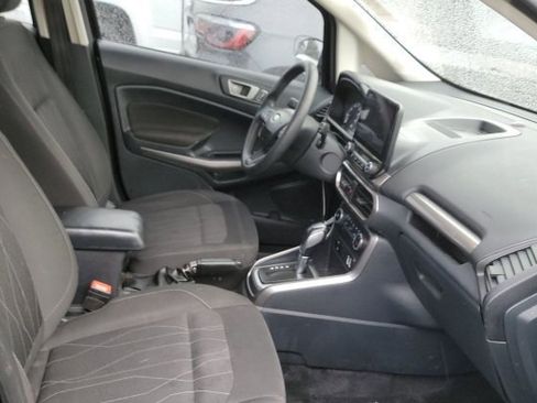 Used 2021 Ford EcoSport SE image 3