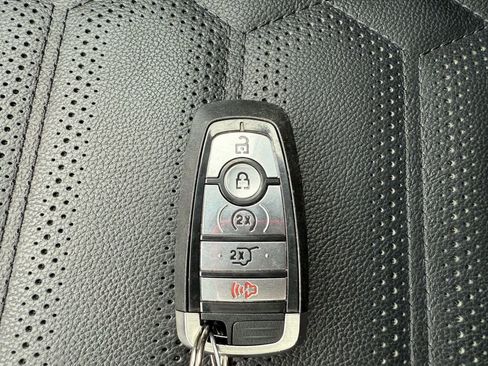 Used 2023 Ford Escape ST-Line Elite w/ Premium Technology Package image 7