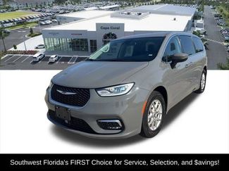 Certified 2023 Chrysler Pacifica Touring-L FWD video 2