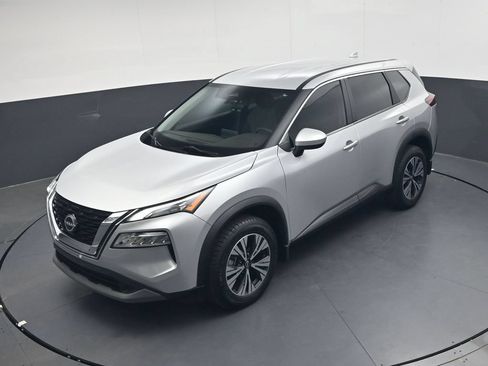 Used 2023 Nissan Rogue SV FWD image 41