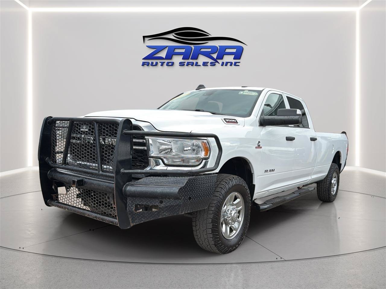 Used 2022 RAM 3500 Tradesman AWD/4WD image 3