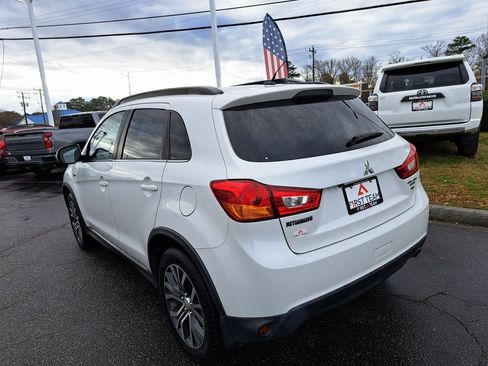 Used 2016 Mitsubishi Outlander Sport SEL image 11