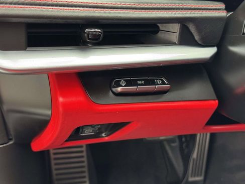 Used 2024 Chevrolet Corvette Stingray w/ Z51 Performance Package image 25