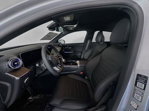 Used 2026 Mercedes-Benz GLC 300 4MATIC image 21