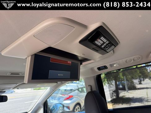 Used 2014 Honda Odyssey Touring image 18