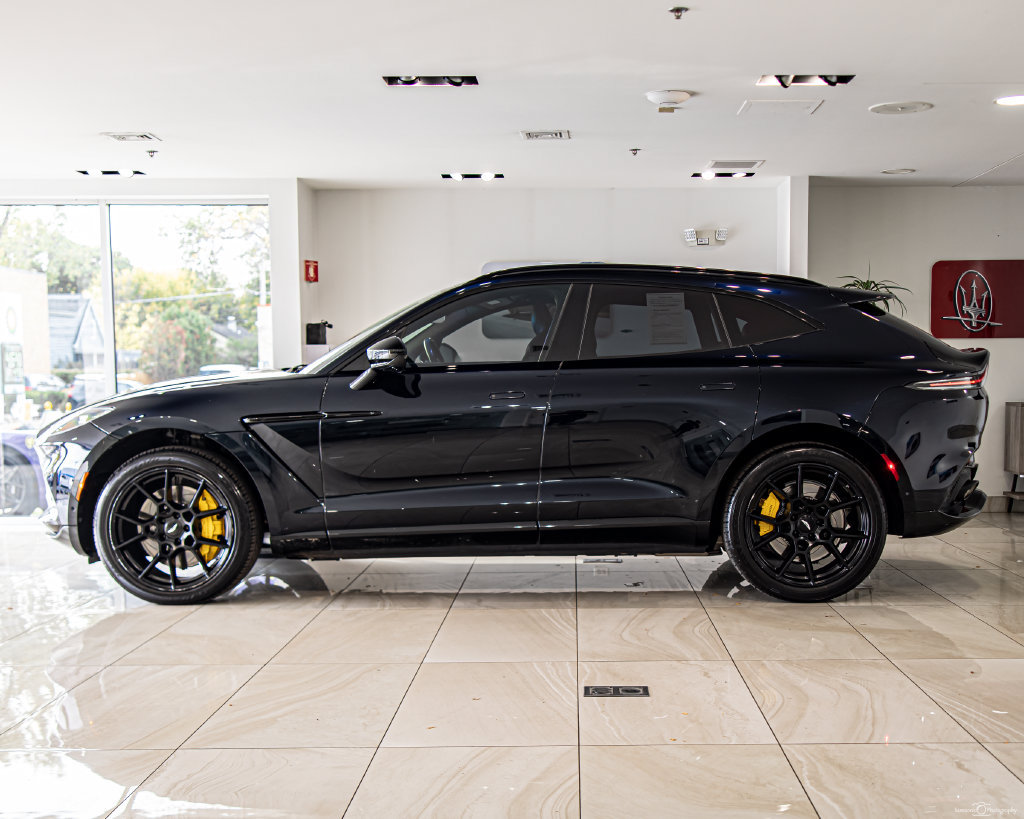 Used 2022 Aston Martin DBX AWD/4WD image 6