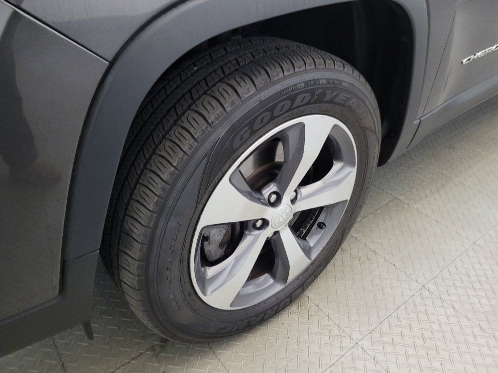 Used 2020 Jeep Cherokee Limited AWD/4WD image 31