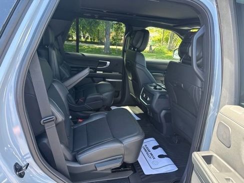 New 2026 Ford Expedition Platinum w/ Stealth Performance Package AWD/4WD image 15