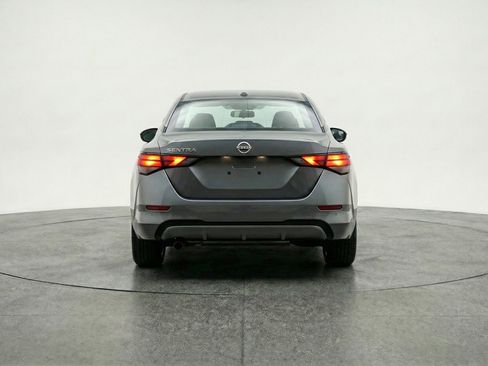 Used 2025 Nissan Sentra SV FWD image 7