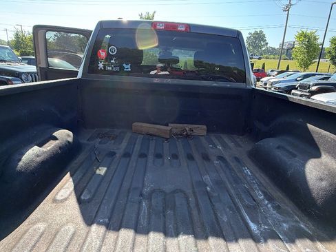Used 2018 RAM 1500 Express RWD image 13