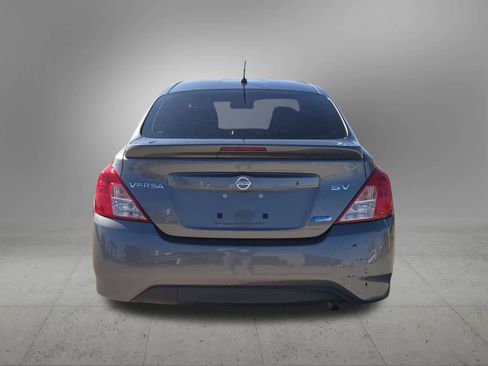 Used 2016 Nissan Versa SV image 5