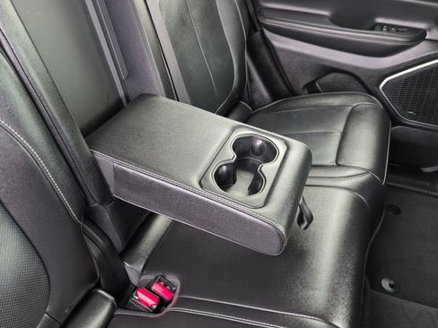 Used 2023 Jeep Grand Cherokee Limited w/ Luxury Tech Group II image 16