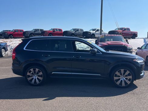 Used 2022 Volvo XC90 T6 Inscription w/ Advanced Package image 4