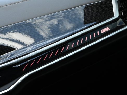 Certified 2025 BMW X6 M60i AWD/4WD image 24