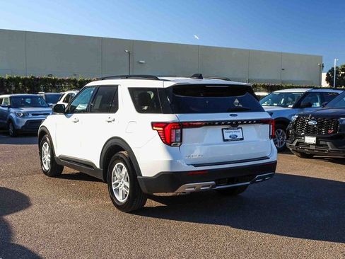 New 2026 Ford Explorer Active w/ Active Comfort Package image 8