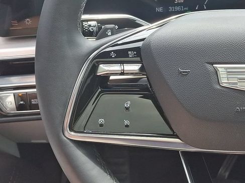 Used 2024 Cadillac Lyriq Luxury AWD/4WD image 25