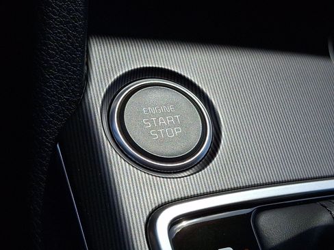 New 2026 Kia Sportage EX FWD image 12