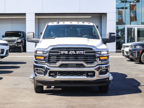 New 2027 RAM 3500 Tradesman AWD/4WD image 2