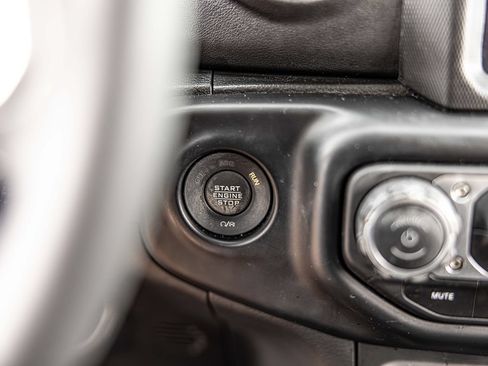 Used 2023 Jeep Wrangler Unlimited Sahara AWD/4WD image 29