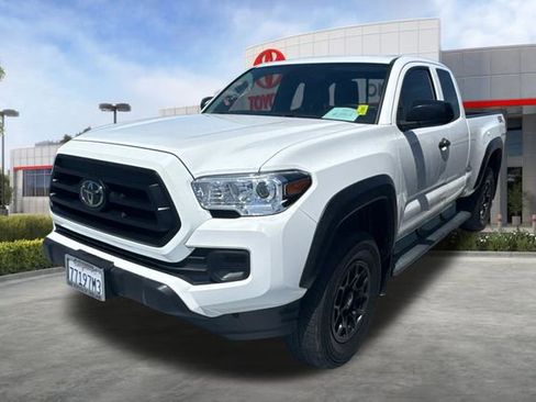 Certified 2022 Toyota Tacoma SR w/ SX Package AWD/4WD image 3