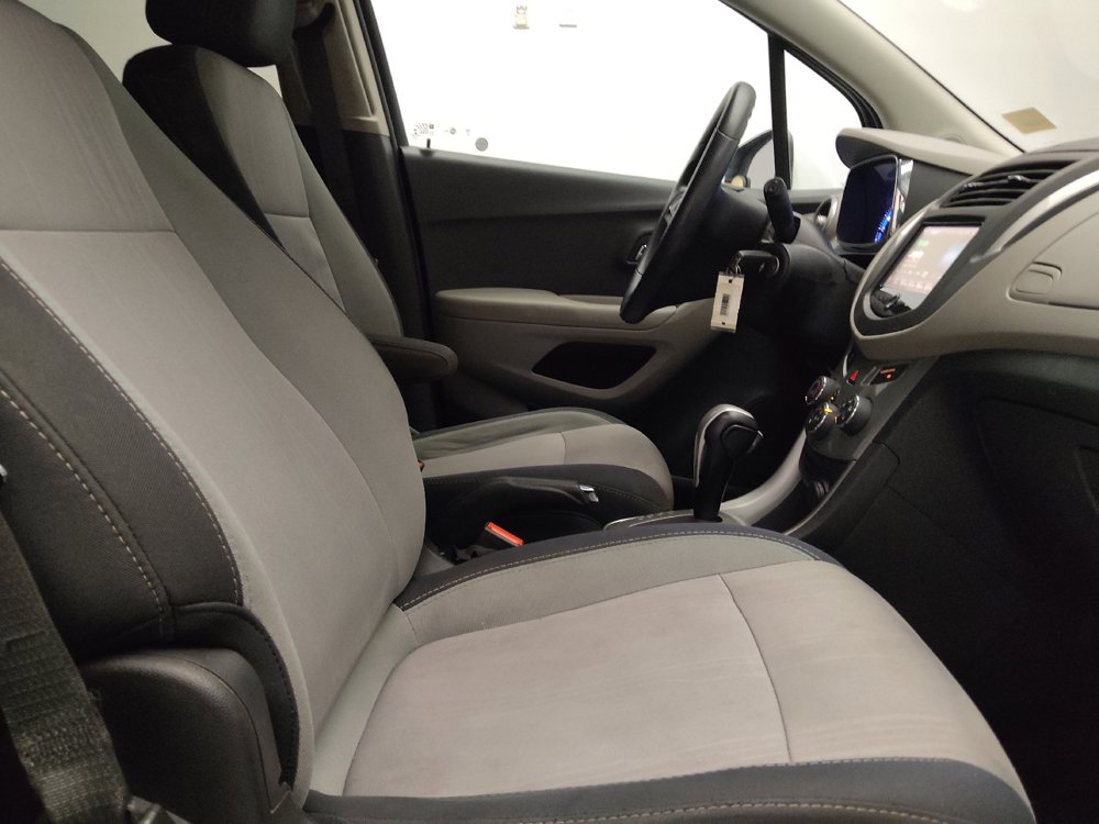 Used 2016 Chevrolet Trax LT FWD image 21