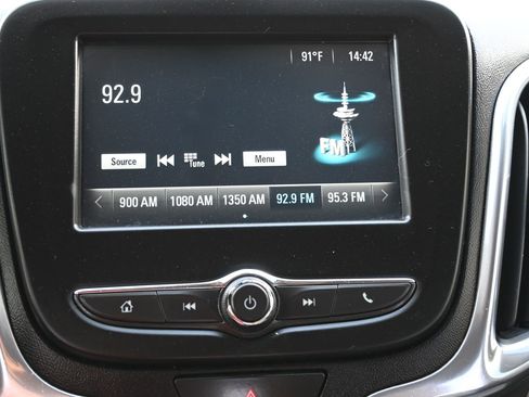 Used 2018 Chevrolet Equinox LS image 14