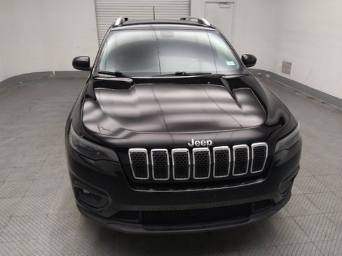 Used 2019 Jeep Cherokee Latitude Plus AWD/4WD image 14