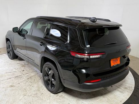 Certified 2025 Jeep Grand Cherokee L Limited w/ Black Appearance Package image 5