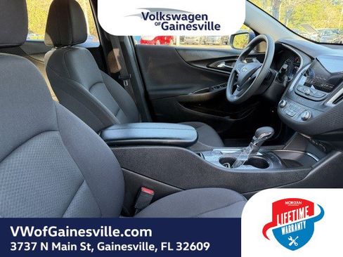 Used 2023 Chevrolet Malibu LT image 9