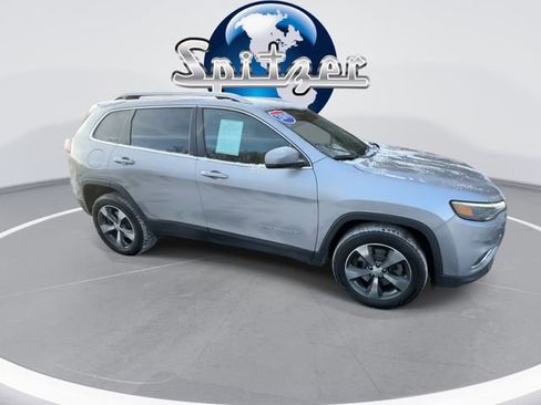 Used 2019 Jeep Cherokee Limited w/ Technology Group image 12