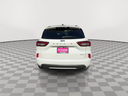 Used 2024 Ford Escape ST-Line w/ Tech Pack #1 AWD/4WD image 7