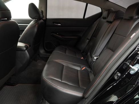 Used 2024 Nissan Altima 2.5 SR w/ SR Premium Package FWD image 11