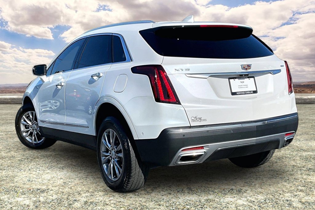 Used 2022 Cadillac XT5 Premium Luxury w/ Technology Package FWD image 4
