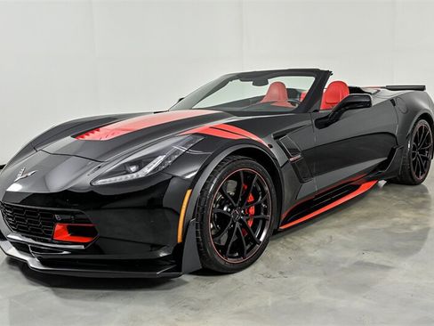 Used 2019 Chevrolet Corvette Grand Sport RWD image 5