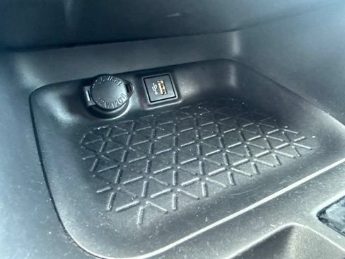 Used 2023 Toyota RAV4 LE FWD image 21