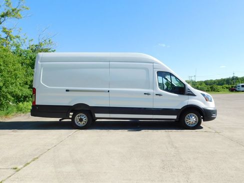 Used 2024 Ford Transit 250 148 High Roof Extended AWD w/ Load Area Protection Package image 4