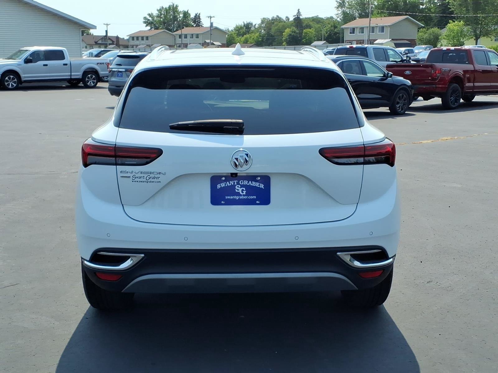 Used 2021 Buick Envision Essence w/ Technology Package I AWD/4WD image 5