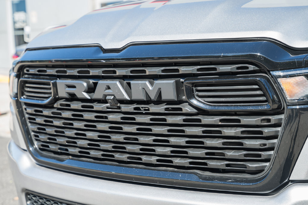 Used 2025 RAM 1500 Big Horn AWD/4WD image 12