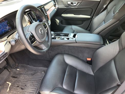 Used 2024 Volvo S60 T8 Plus w/ Climate Package AWD/4WD image 10
