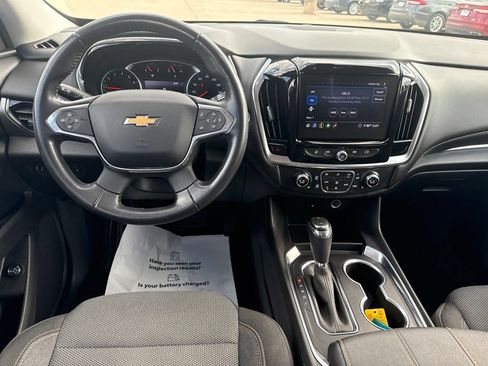 Used 2020 Chevrolet Traverse LT AWD/4WD image 11