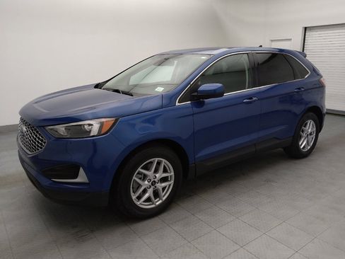 Used 2024 Ford Edge SEL image 2