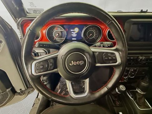 Used 2021 Jeep Wrangler Unlimited Rubicon w/ Cold Weather Group AWD/4WD image 11