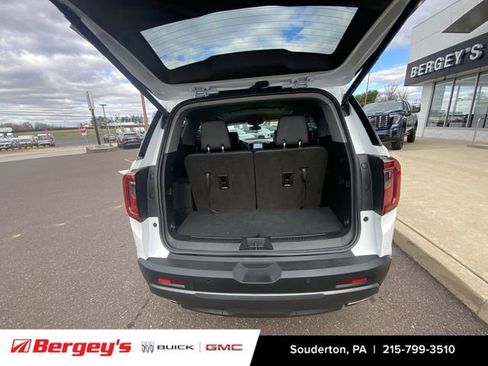 Certified 2023 GMC Acadia AT4 w/ Preferred Package image 30