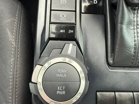 Certified 2024 Toyota Tacoma SR5 AWD/4WD image 26