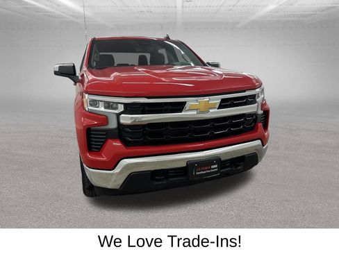 Used 2023 Chevrolet Silverado 1500 LT AWD/4WD image 3