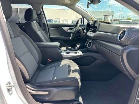 Used 2025 Chevrolet Blazer LT AWD/4WD image 13