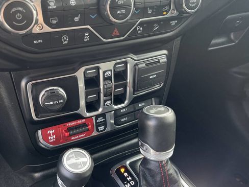 Used 2021 Jeep Wrangler Unlimited Rubicon image 20